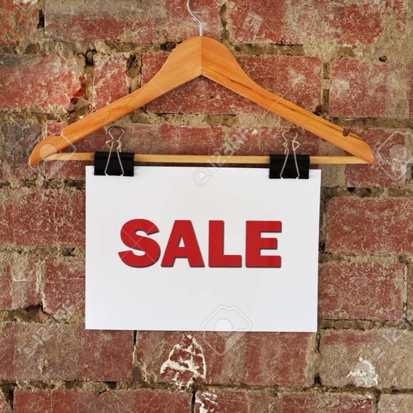 Men’s Red Dot 🔴3/$30🔴 Sale - Picture 1 of 1